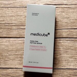 Medicube PDRN Pink Peptide Serum